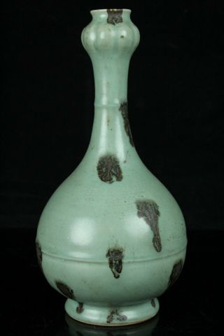 APR261 CHINESE LONGQUAN CELADON PORCELAIN IRON GLAZE POINTED BOTTLE VASE 2