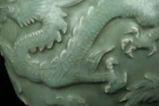 APR245 CHINESE LONGQUAN CELADON PORCELAIN DRAGON RELIEF BOTTLE VASE 9