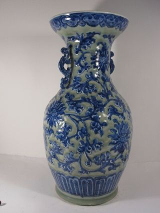 47 cm LARGE celadon relief QIANLONG Chinese porcelain vase blue withe 18th19thc 3