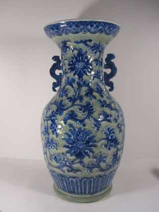 47 cm LARGE celadon relief QIANLONG Chinese porcelain vase blue withe 18th19thc 4