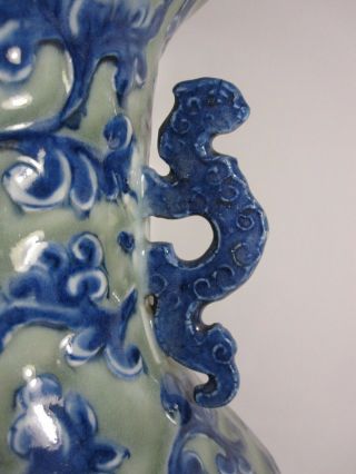 47 cm LARGE celadon relief QIANLONG Chinese porcelain vase blue withe 18th19thc 5