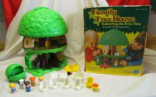 Vintage Tree Tots Family Tree House Playset,  Kenner 1975,  Boxed,  Complete