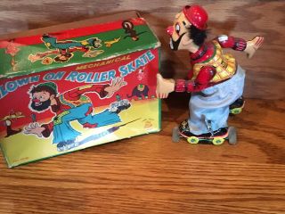 Vintage 1960’s TPS Clown On Roller Skates Tin Windup - Box - MIB Boxed 2