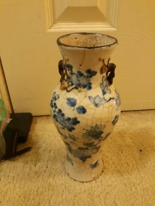 Antique Blue And White Chinese Vase porcelain very old Qing dynasty 3