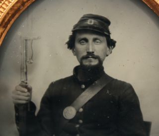 Antique Confederate Soldier Civil War Ambrotype Photograph Rifle Bayonet Pistol 3