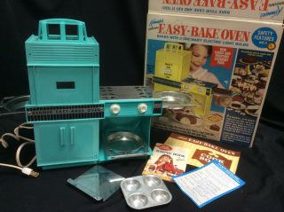 Vintage 1960’s Kenner Easy Bake Oven With Box And Accessories
