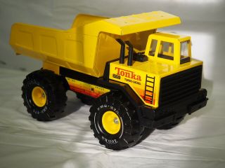 Vintage 80 ' s Tonka Turbo Diesel Dump Truck XMB - 975 NEAR W/ PROMO STICKER 3