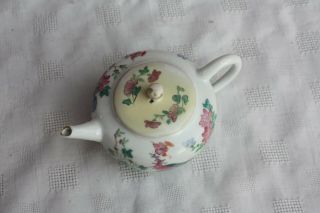 19th Century Chinese Nyonya Straits Teapot 9