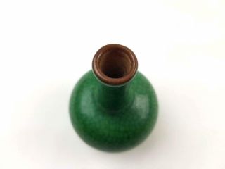 Antique Chinese Apple - green Glazed Ge Globular Vase,  19th C 9