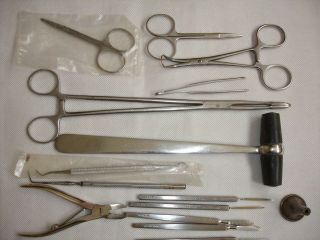 VINTAGE DOCTOR BAG WITH DIFFERENT TOOLS 5