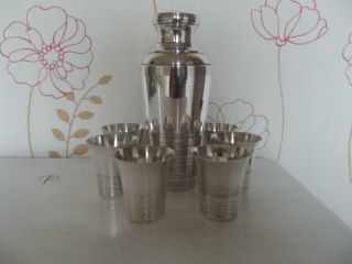 Vintage French Art Deco Silver Plated Cocktail Shaker And 6 Matching Shot Cups