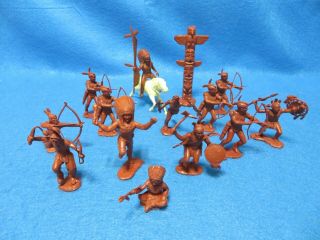 Marx Vintage Fort Apache 54mm Indians In Dark Red/brown,  Perfect Running Horse