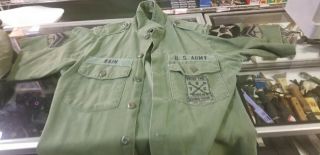 United States army vietnam era shirt with patches 3