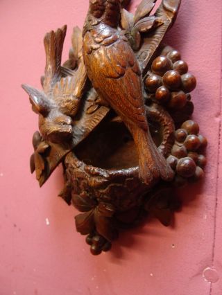 SMALL ANTIQUE CARVED OAK WALL POCKET WITH 2 BIRDS AND BIRDS NEST 7