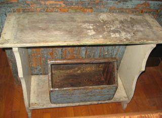 Outstanding Antique Crock Bench,  Bucket Bench Best Form,  Old Dry Paint Aafa Nr