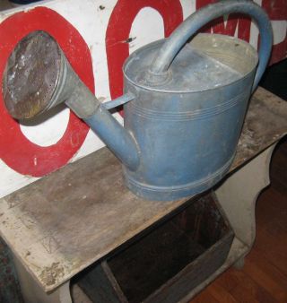 THE BEST VERY LARGE WATERING CAN BEST FORM,  SIZE BEST OLD BLUE PAINT AAFA NR 2