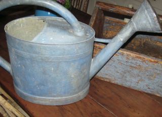 THE BEST VERY LARGE WATERING CAN BEST FORM,  SIZE BEST OLD BLUE PAINT AAFA NR 3