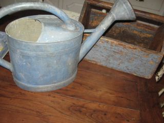 THE BEST VERY LARGE WATERING CAN BEST FORM,  SIZE BEST OLD BLUE PAINT AAFA NR 4