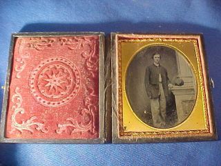 Orig 19thc Civil War Cased Ambrotype Photograph Soldier Portrait In Uniform