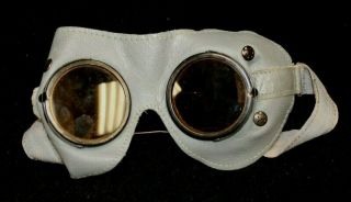 AUTHENTIC WW II LUFTWAFFE FLIGHT PILOT GOGGLES WITH CARRYING CASE 2
