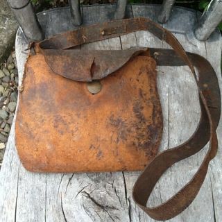 Early Primitive Leather Game Bag Hunting Pouch Revolutionary War