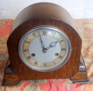 SMITHS ENFIELD.  Art Deco.  Chiming Mantel Clock,  Oak.  and Chimes 2