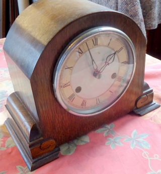 SMITHS ENFIELD.  Art Deco.  Chiming Mantel Clock,  Oak.  and Chimes 9