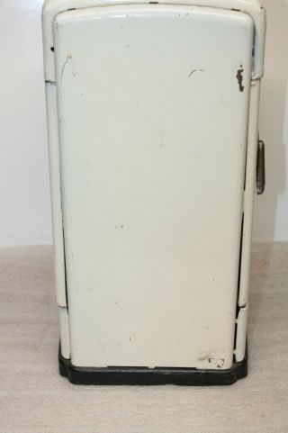 Rare Collectible 1930 ' s or 40 ' s Lumar (Louis Marx) Toy Metal Refrigerator 8