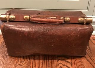 Antique Gladstone 1920’s Widemouth Buffalo Hide Traveling Doctor Bag