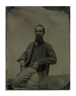 1/2 Plate Civil War Tintype of Yankee Infantryman in Full Therm Case (Berg 3 - 5) 2