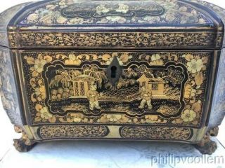 Exceptionnal Lacquer Chinoiserie Octagonal Tea Caddy. 4