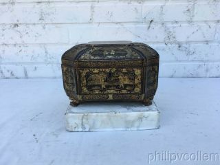 Exceptionnal Lacquer Chinoiserie Octagonal Tea Caddy. 7