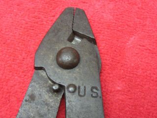 US WWII Wire Cutters Mkd U.  S.  and Web Carry Pouch dated 1945. 6