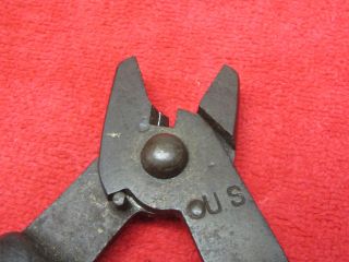 US WWII Wire Cutters Mkd U.  S.  and Web Carry Pouch dated 1945. 7