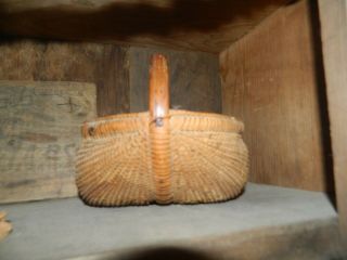 Shelton Sisters - North Carolina - Woven Basket - Circa 1910