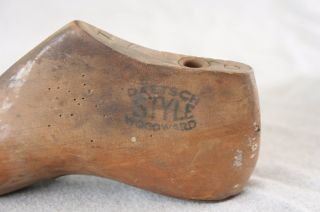 2 Antique Wood SHOE LASTS Metal Forms Molds Sz 7C Repurpose Sterling Daetsch Vtg 7