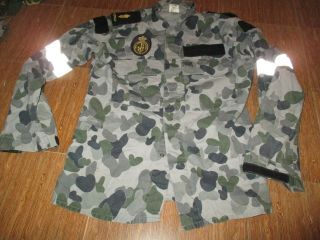 Australia Navy Camo Field Shirt Size 100r,  Very Good