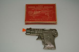 Vintage Kilgore Border Patrol 50 Shot Colt Toy Cap Gun Pistol With Box