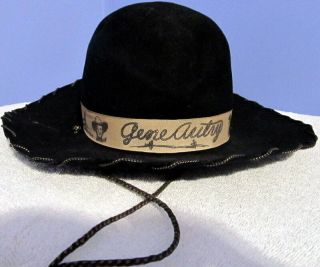 Vintage Gene Autry Cowboy Hat With Toy Six Shooters Circa 1950 