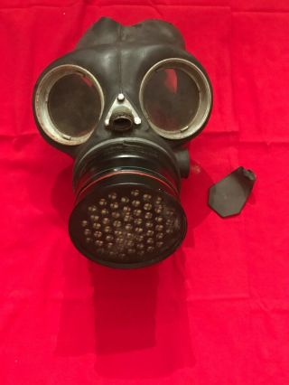 1942 Gas Mask With Bag