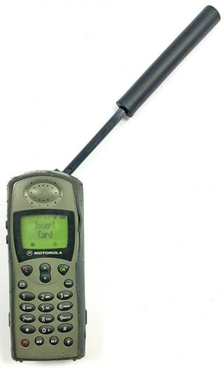 SATELLITE PHONE MOTOROLA 9505,  BATTERY,  CASE,  CHARGER TELEPHONE HANDSET IRIDIUM 3