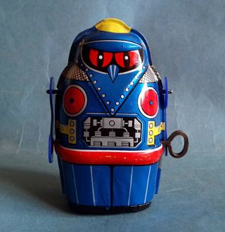 Circa 1960s Yone Clockwork Tetsujin Aka Owl Robot