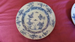 Two Chinese Late 18th Century Blue & White Stork and Insect Decorated Plates 9