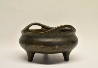Antique Chinese Bronze Tripod Incense Burner Censer Xuande Mark 2