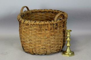 Rare Early 19th C Shaker Style 2 Handle Laundry Basket Surface