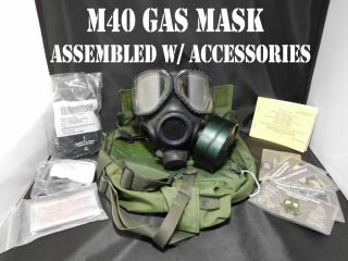 Us Military M - 40 Gas Mask W/ Carrier,  Complete Size Large