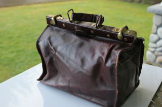Antique Brown Leather Trimes Dr Bag Doctor Medical Bag Apothecary Gladstone Bag