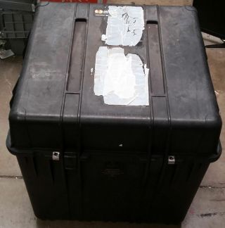 Pelican Model 0370 Storage Case 24 " Cube Missing Foam