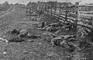 Cannon ball,  grap shot stand. ,  Battle of Perryville,  CIVIL WAR ARTILLERY 10