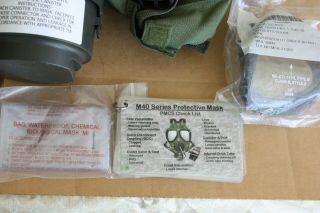 M40 Bio - Chem Warfare Gas Mask Sz.  M/L With RARE Issued Accessories 3
